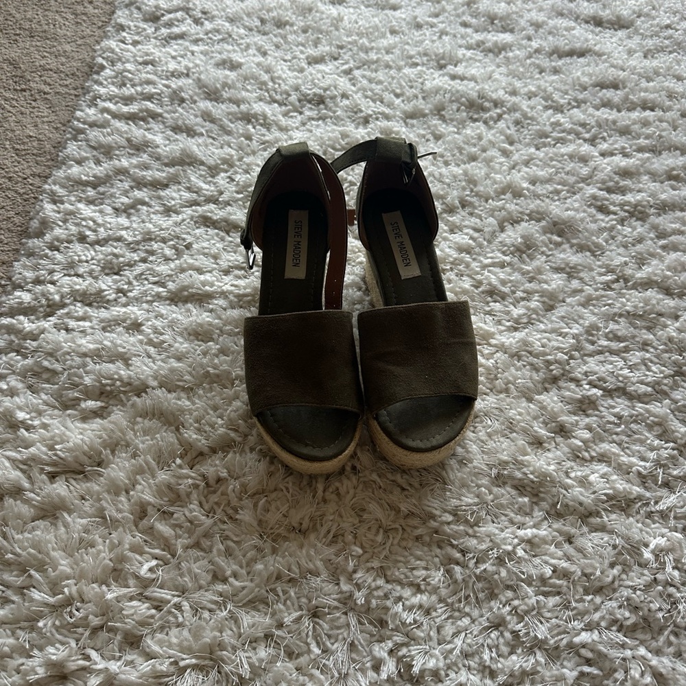 Steve Madden Olive Suede Espadrille Wedge Sandals